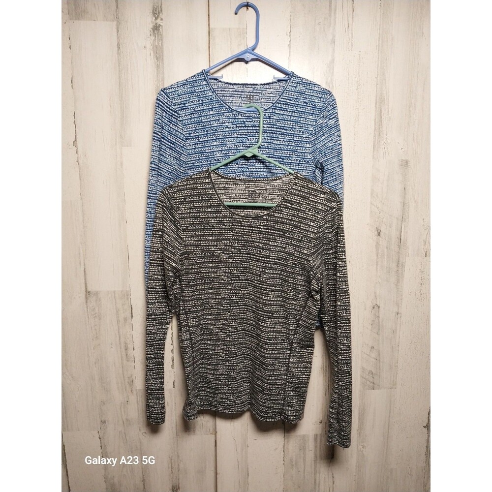 Lot Of 2 Long Sleeve Tops Title Nine Blue Black XS